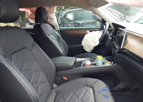 2024 Volkswagen Atlas 2.0T Se from USA, damaged, VIN 1V2DR2CA5RC614043